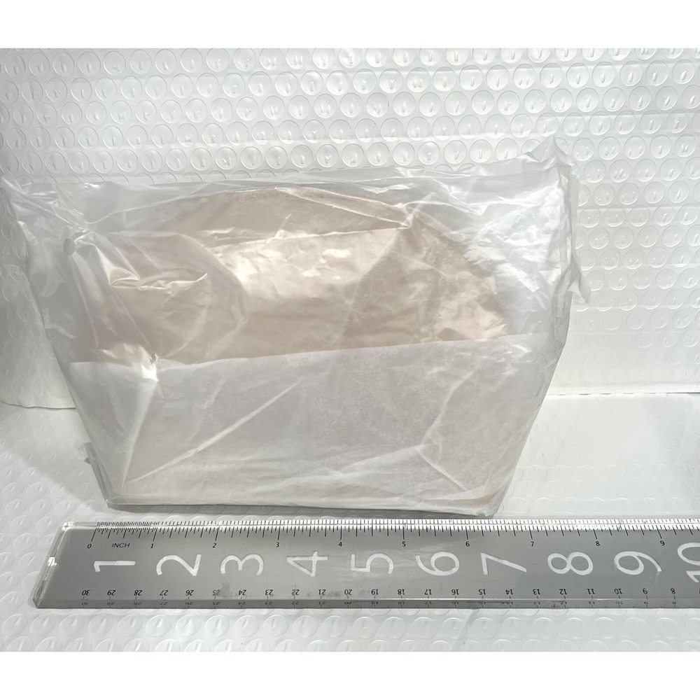 Marc Jacobs Cosmetic bag Makeup Cream Colored Half Moon Shape 6" x 5" x 2" New - Picture 6 of 6